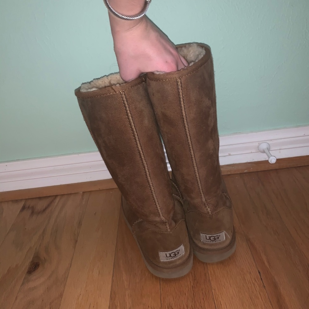 chestnut UGGS